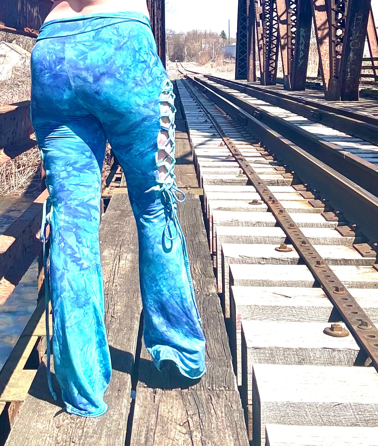 Criss Cross Flare organic pants