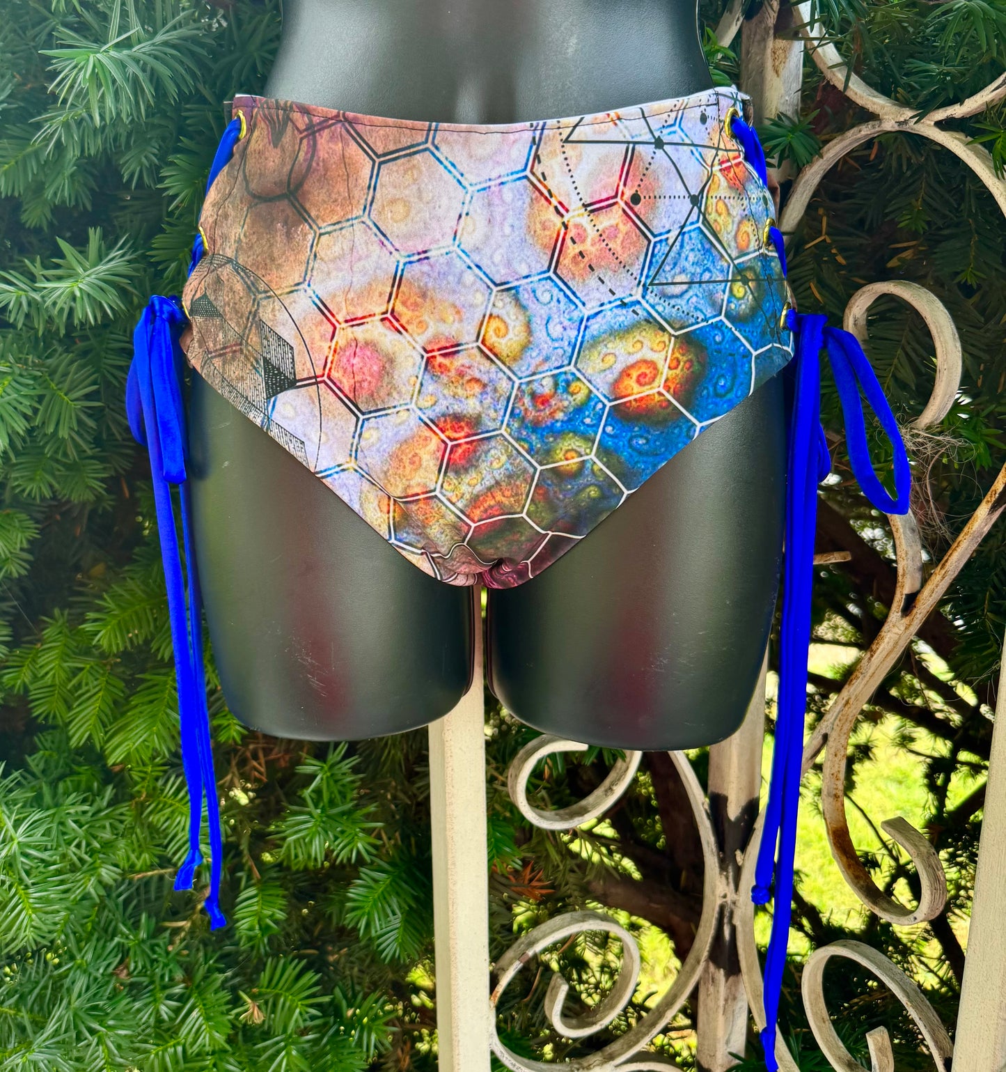 Criss Cross Isis Bottoms