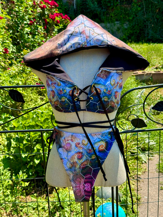 Hooded Isis bikini Top Medium
